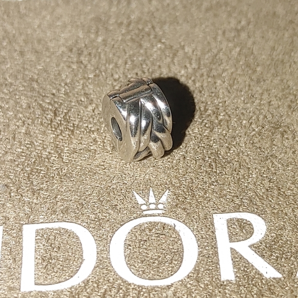 ʕ·ᴥ·ʔRetired Authentic Pandora Braided Clip 791774 - Picture 2 of 4